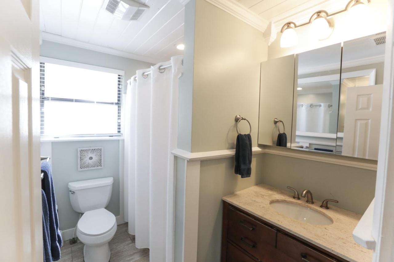Pool & Hot Tub Home W Game Room! 1 Mile To Beach! Jacksonville Beach Bagian luar foto