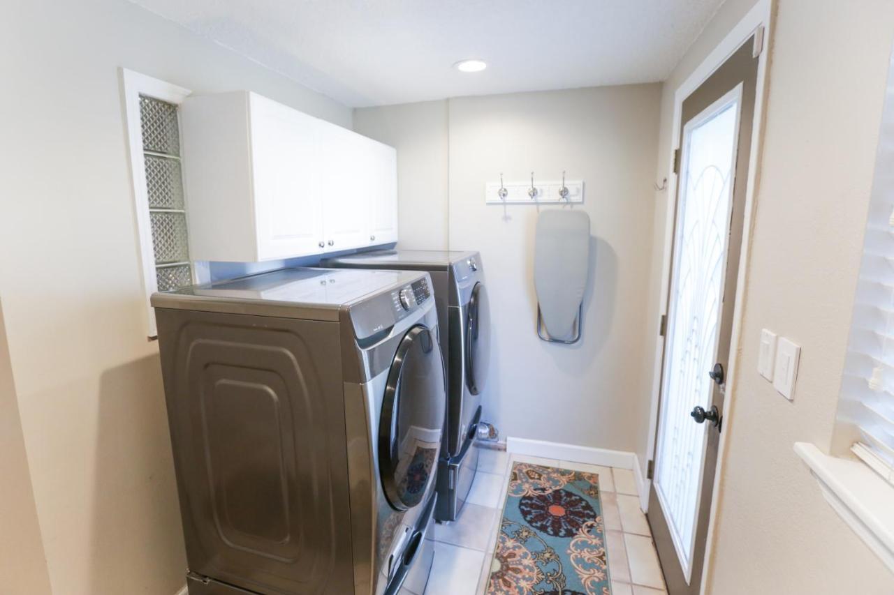 Pool & Hot Tub Home W Game Room! 1 Mile To Beach! Jacksonville Beach Bagian luar foto