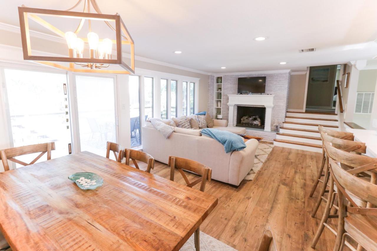 Pool & Hot Tub Home W Game Room! 1 Mile To Beach! Jacksonville Beach Bagian luar foto
